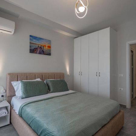 Esel Apartments Sarande Luaran gambar