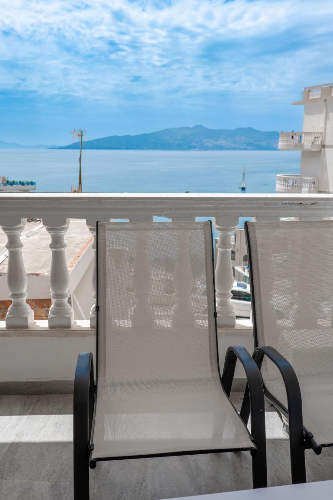 Esel Apartments Sarande Luaran gambar