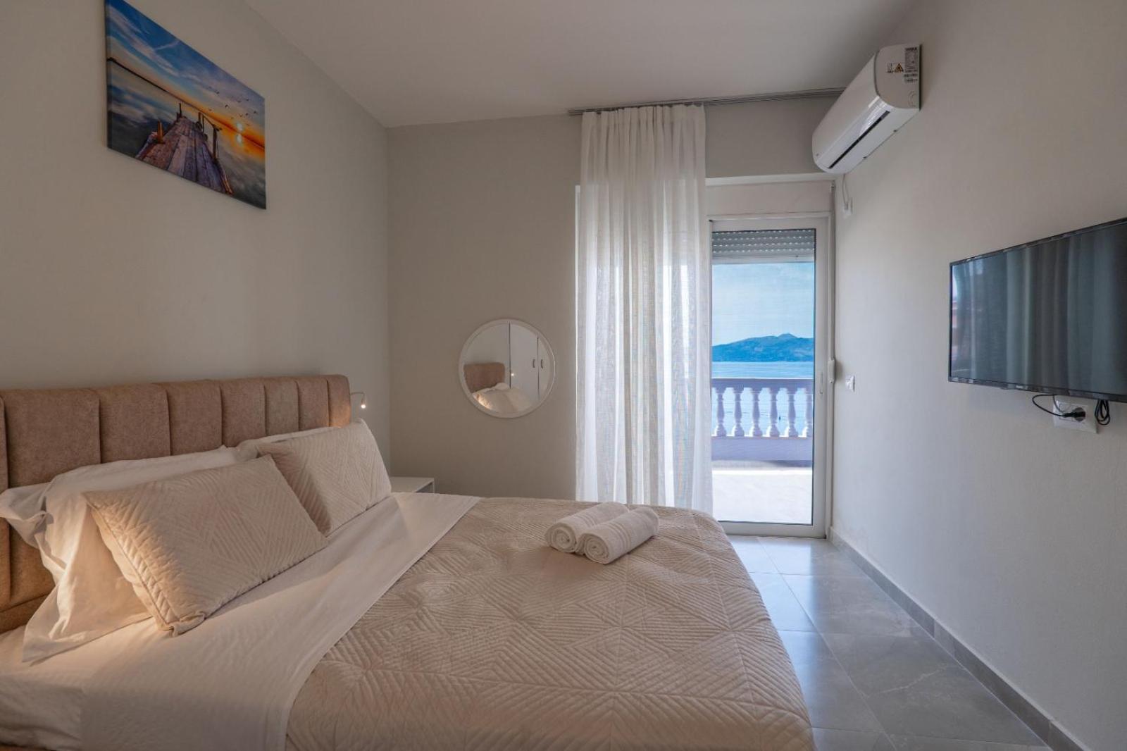 Esel Apartments Sarande Luaran gambar
