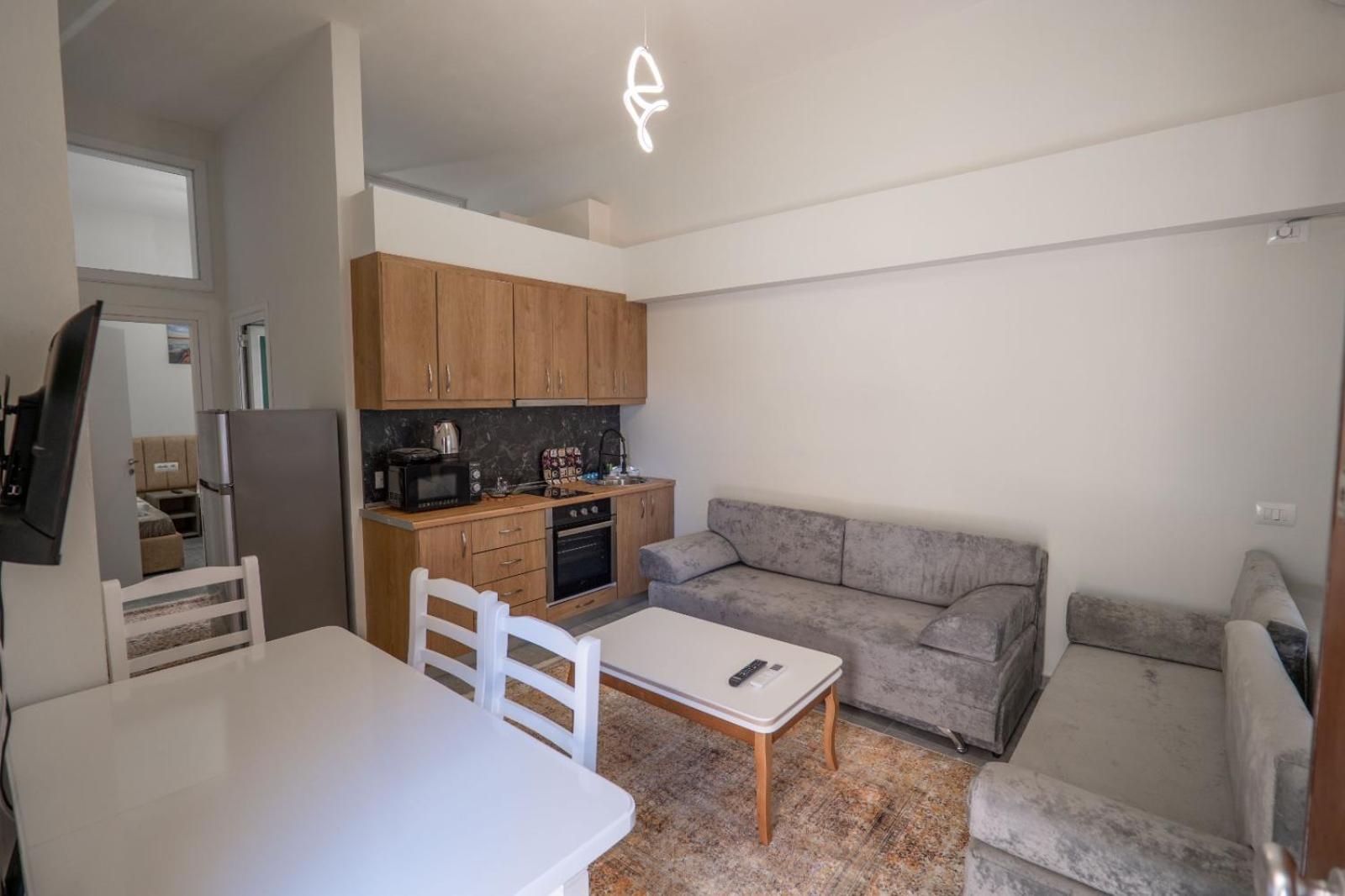 Esel Apartments Sarande Luaran gambar