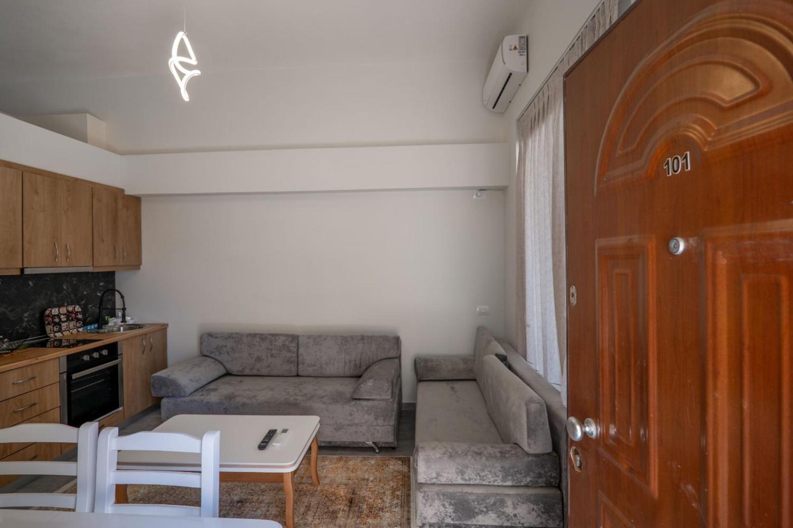 Esel Apartments Sarande Luaran gambar