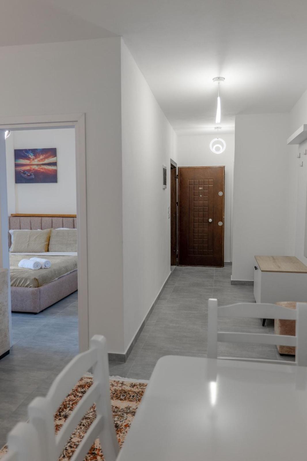 Esel Apartments Sarande Luaran gambar