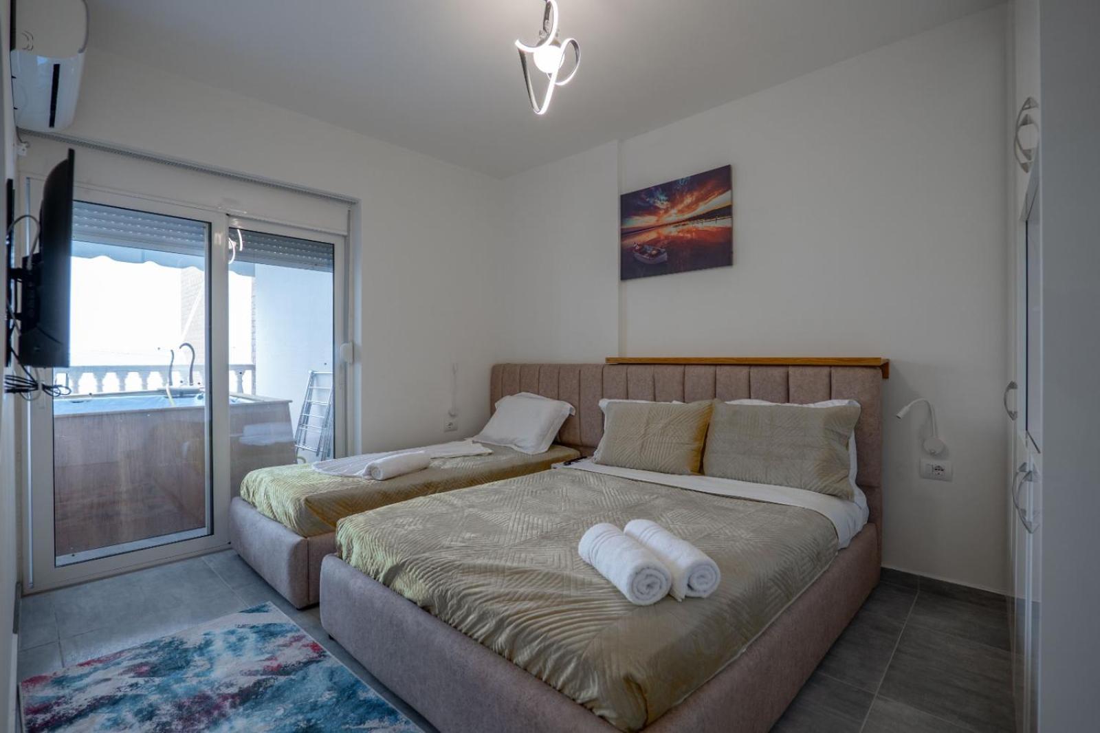 Esel Apartments Sarande Luaran gambar