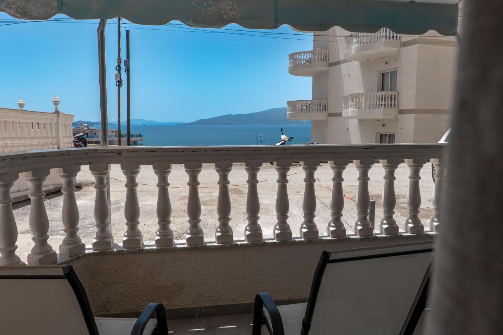 Esel Apartments Sarande Luaran gambar