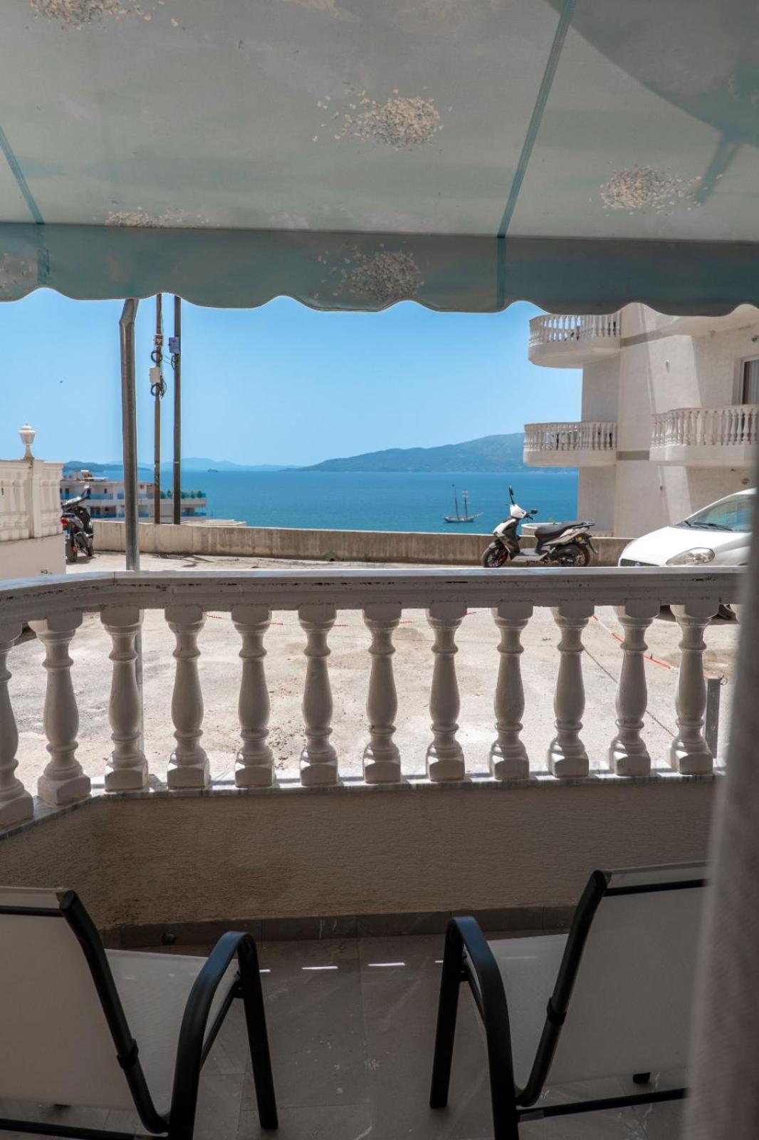 Esel Apartments Sarande Luaran gambar